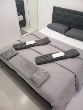Touristic 2 Bedrooms Near Beach Larnaca Center
